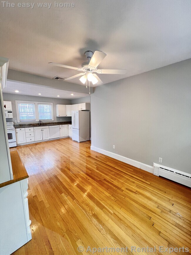 Building Photo - 36 Dedham St