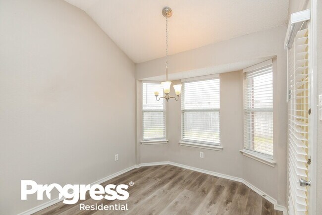 Building Photo - 1507 Fern Dr