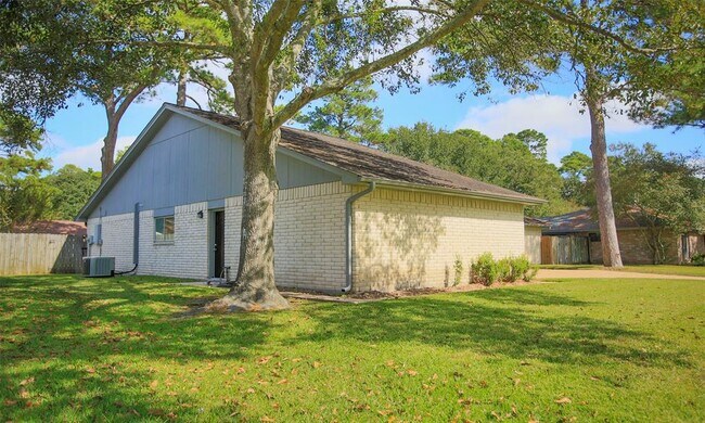Building Photo - 12614 Campos Dr