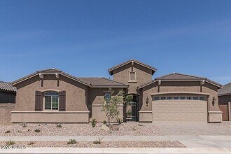 Building Photo - 20550 E Raven Dr