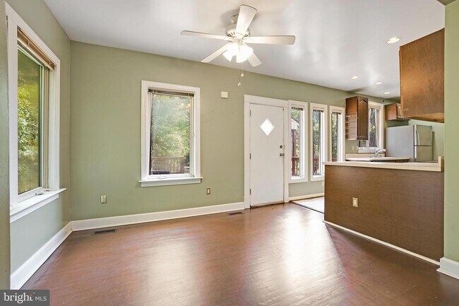 Foto del edificio - 2310 Cool Spring Rd