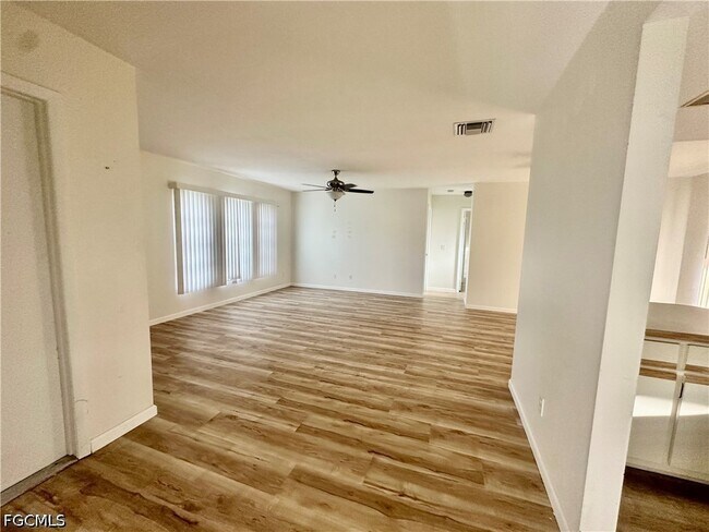 Foto del edificio - 3822 SW 5th Pl