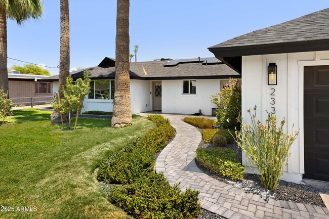 Foto del edificio - 2331 N 53rd St