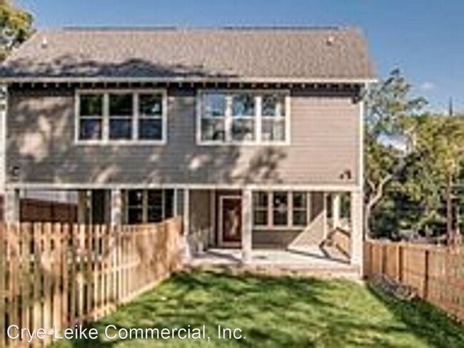 Building Photo - 3 br, 2.5 bath House - 608 B S 12th Street