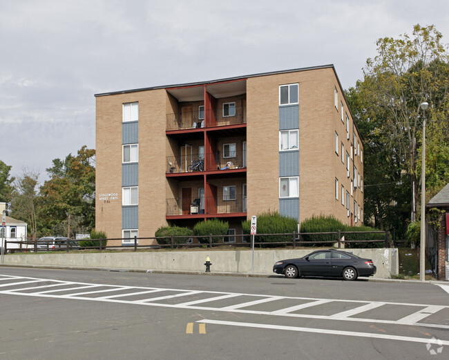 Building Photo - Ledgewood Apartments