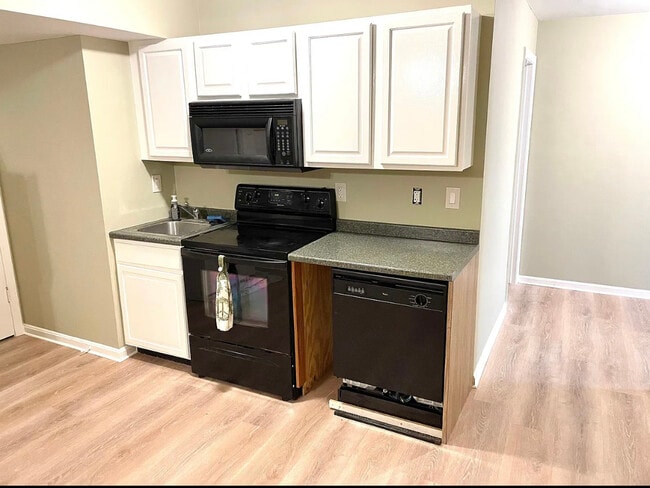 Building Photo - 14212 Northwyn Dr