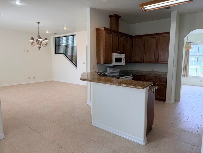 Foto del edificio - 7221 Lake Victoria Rd