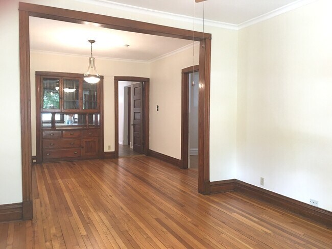 Foto del edificio - 3754 N Spaulding Ave