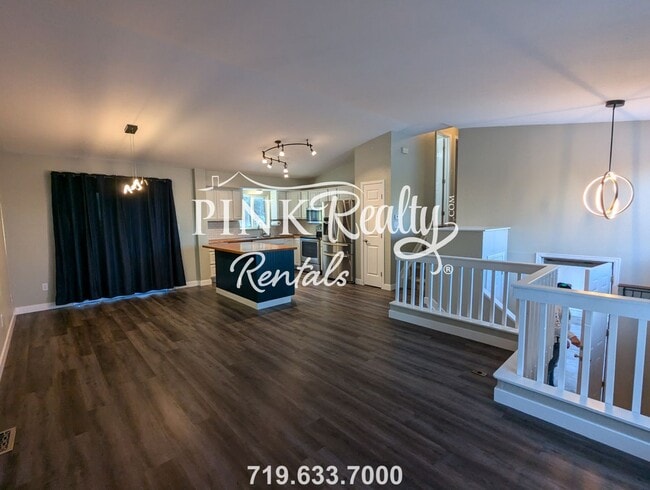 Building Photo - 6541 Charter Dr