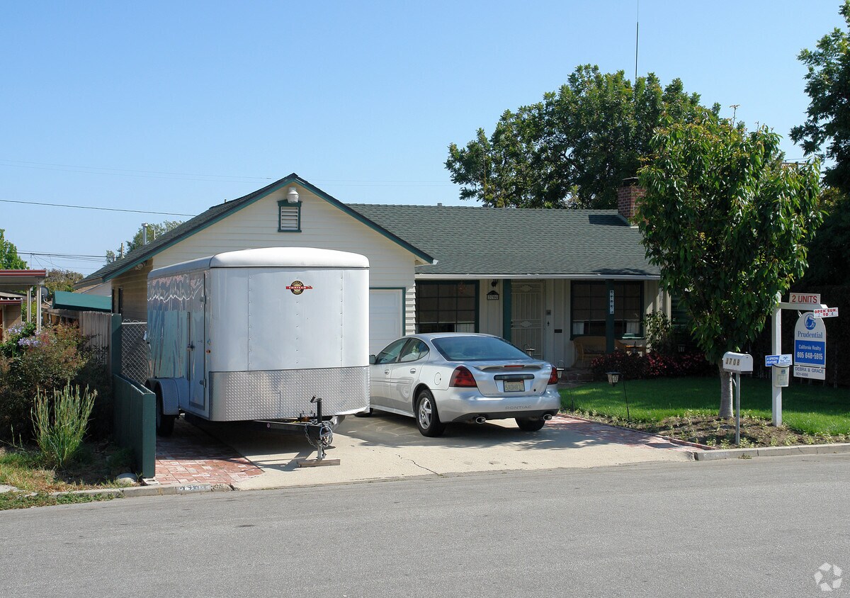 Foto del edificio - 3706-3708 Mound Ave