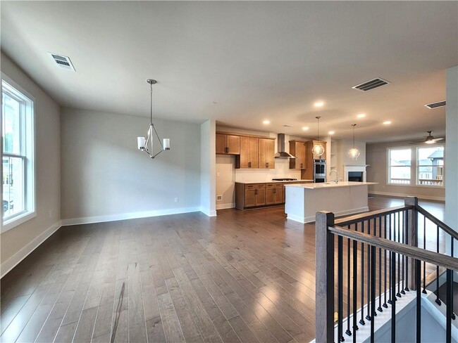 Building Photo - 1222 Waterfall Ct