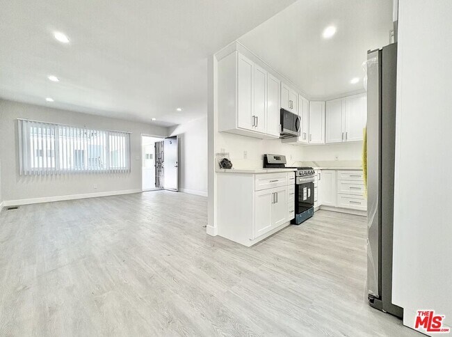 Foto del edificio - 1118 S Holt Ave