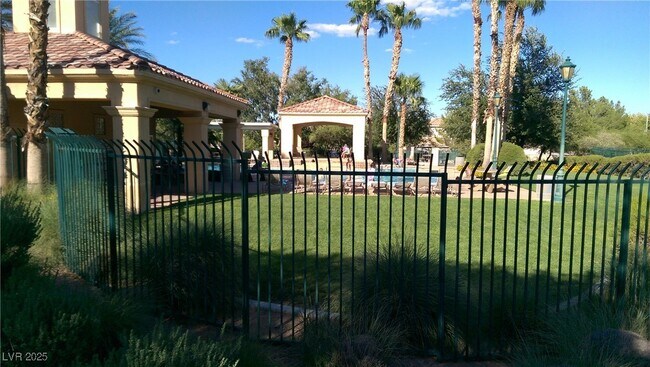 Foto del edificio - 1862 Windward Ct