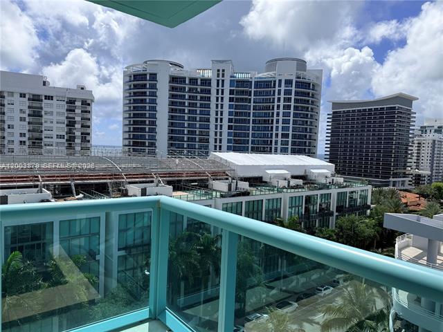 Foto del edificio - 6000 Indian Creek Dr