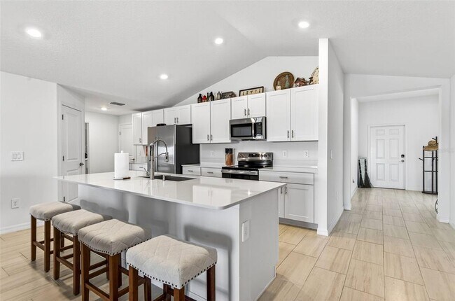 Foto del edificio - 15217 Zircon Red Dr