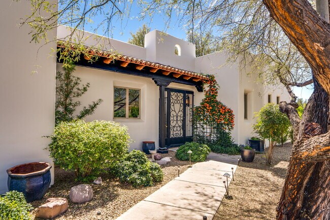 Foto del edificio - 42 Calle Maria Elena