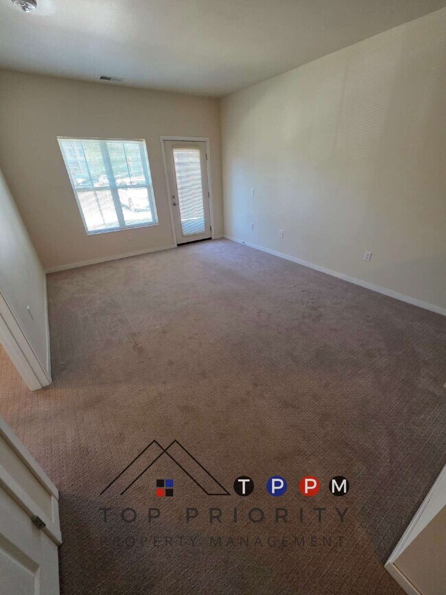 Building Photo - *HANDICAP ACCESSIBLE UNIT*  1 Bedroom | 1 ...