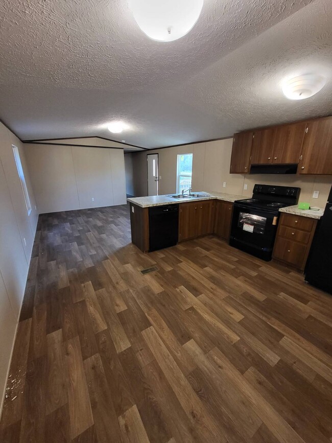 Building Photo - 1479 Delmar Dr