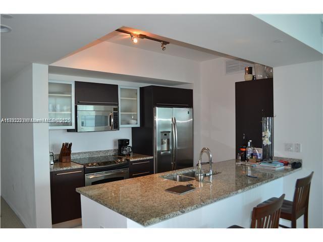 Building Photo - 951 Brickell Ave