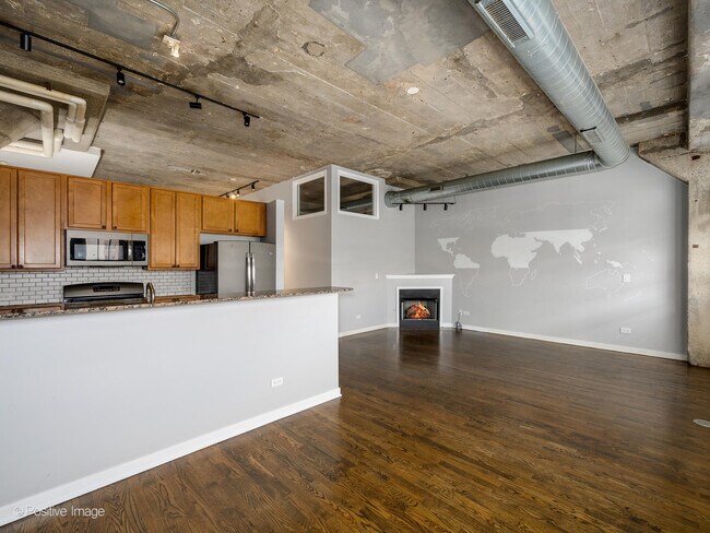 Foto del edificio - 1151 W 14th Pl