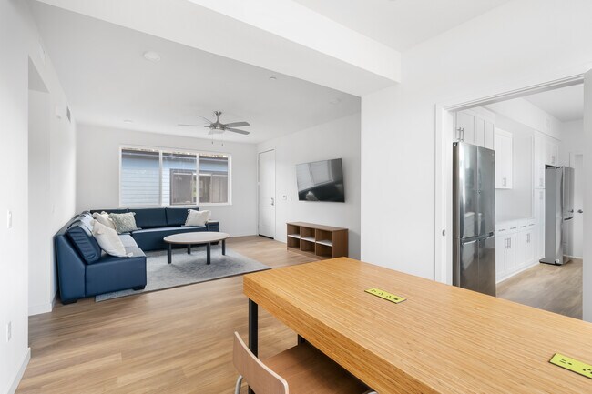 Foto del edificio - Montalban