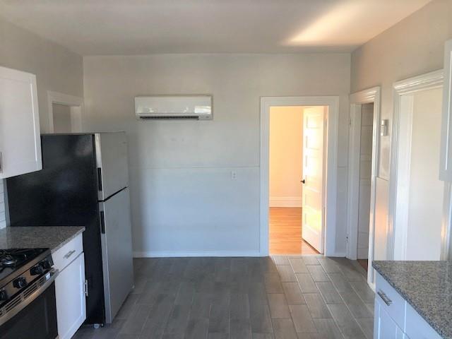 Building Photo - 20-22 10th St