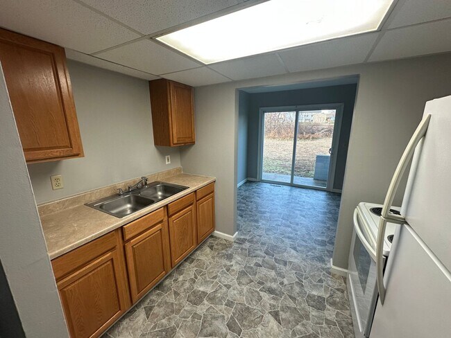 Foto del edificio - 1572 Elizabeth St