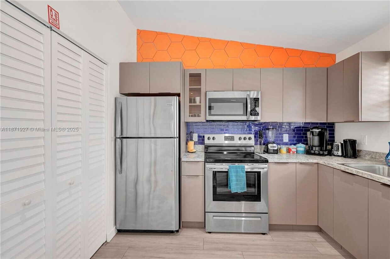 Photo - 1704 Rodman Street 1, Hollywood, FL 33020