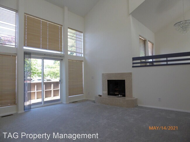 Foto del edificio - 4 br, 2.5 bath House - 5590 Highland Dr