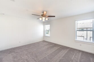 Building Photo - 11910 Carvalho Dr