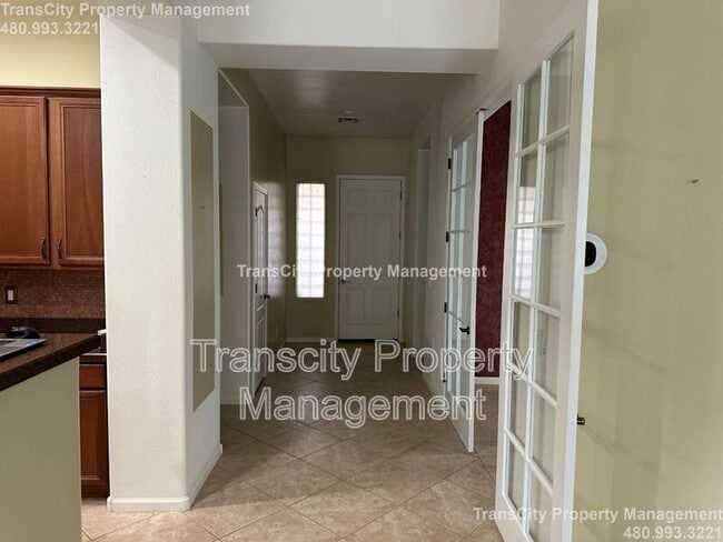 Foto del edificio - 26811 N 64th Ave