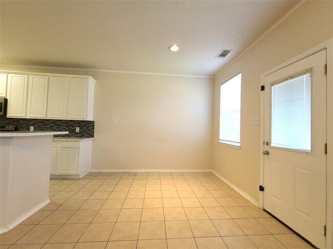 Building Photo - 231 W Stedhill Loop