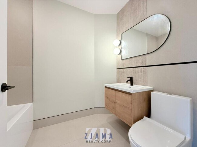 Foto del edificio - 1 bedroom in BROOKLYN NY 11213