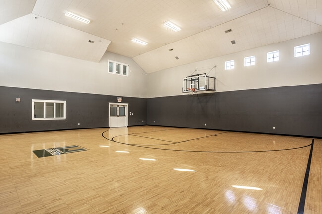 Indoor Basketball Court - The Fort Apartments