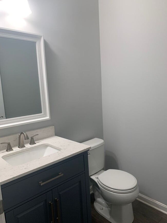 Foto del edificio - 3 Bedroom in Jeffersontown - Hanover Trace