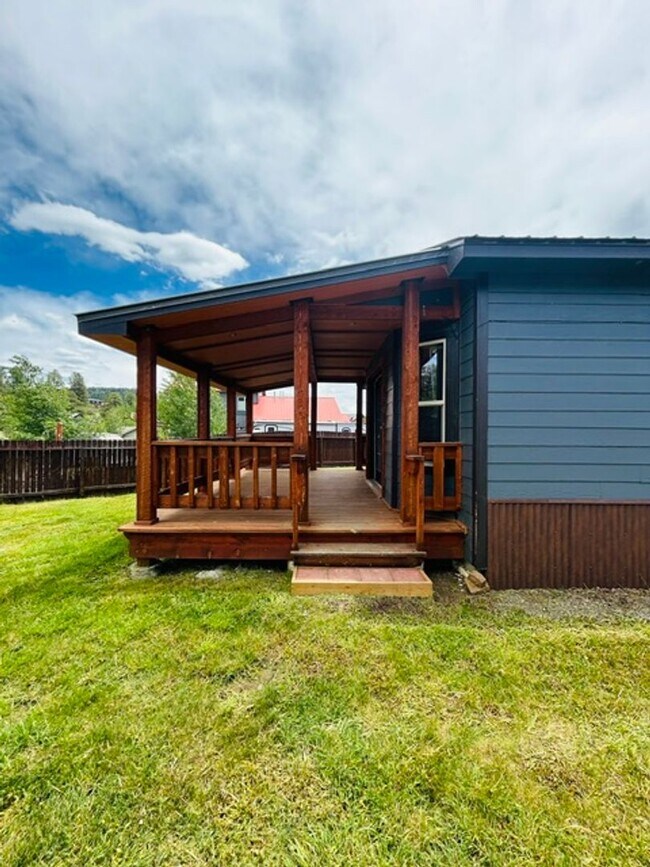 Building Photo - 3 Bed / 2 Bath Mountain Home for Rent – Near National Forest & Lake Hatcher