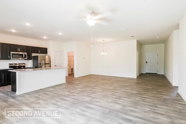 Building Photo - 5521 Jonesboro Ave