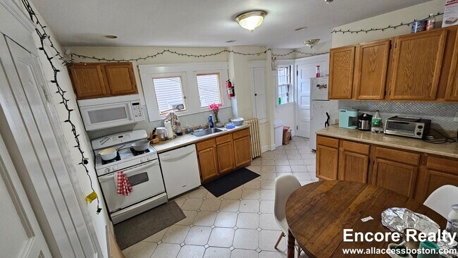 Foto del edificio - 292 Foster St