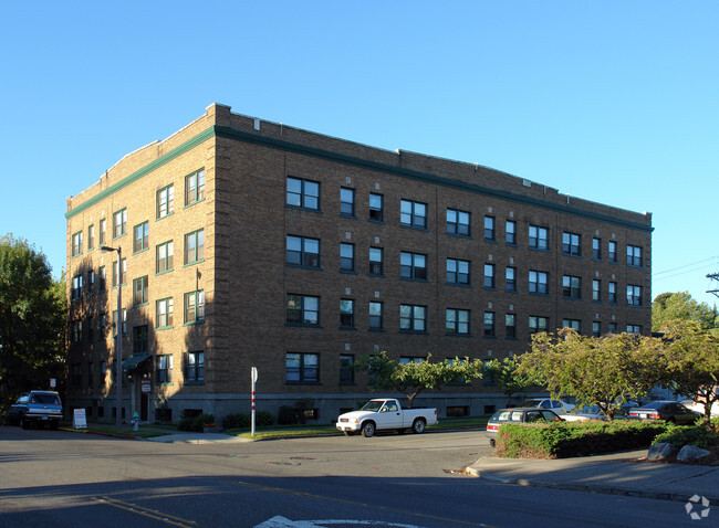 Building Photo - Pennington Apartments