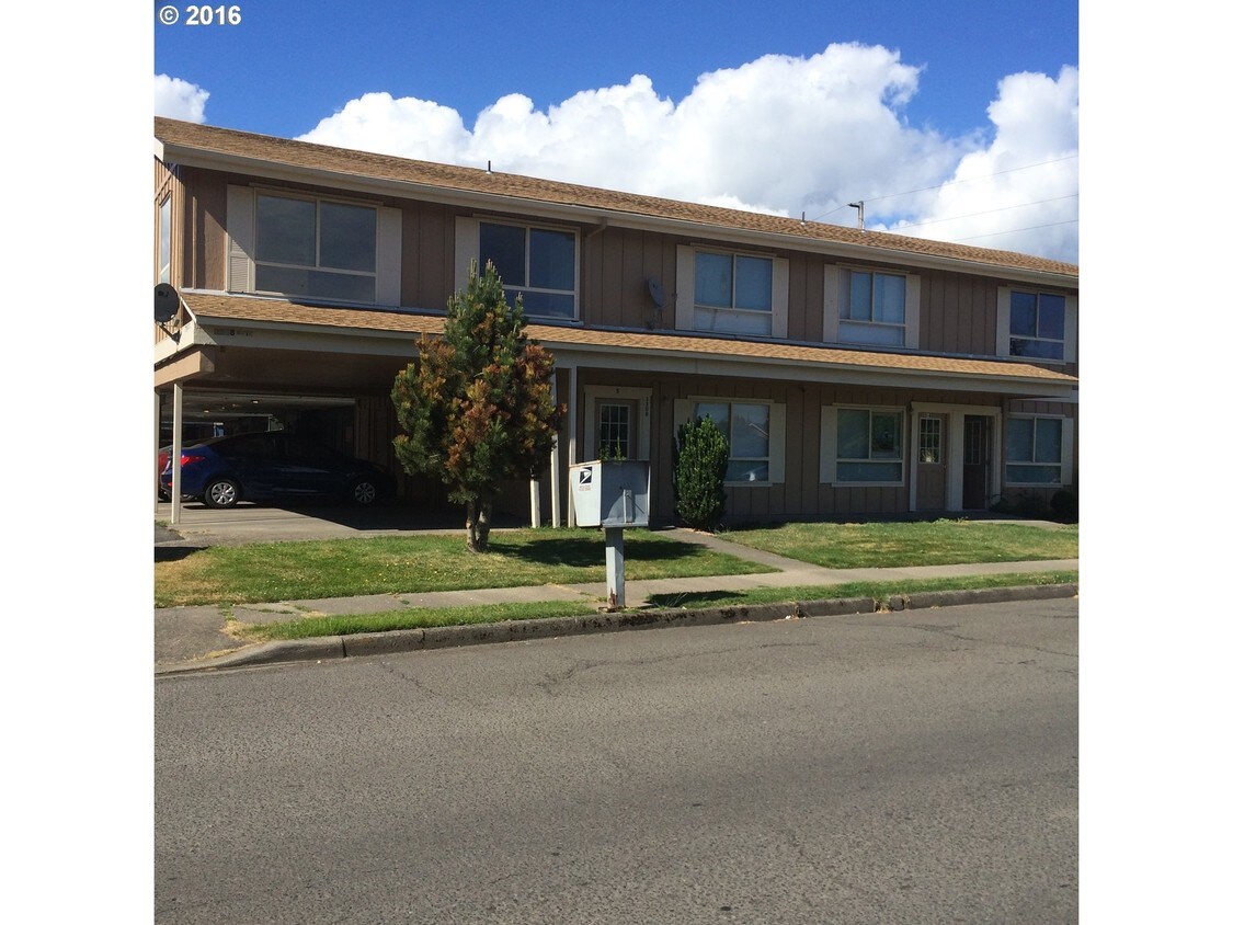 Foto principal - 3308 Maple St