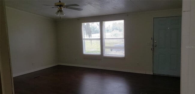 Building Photo - 441 W Hwy 318