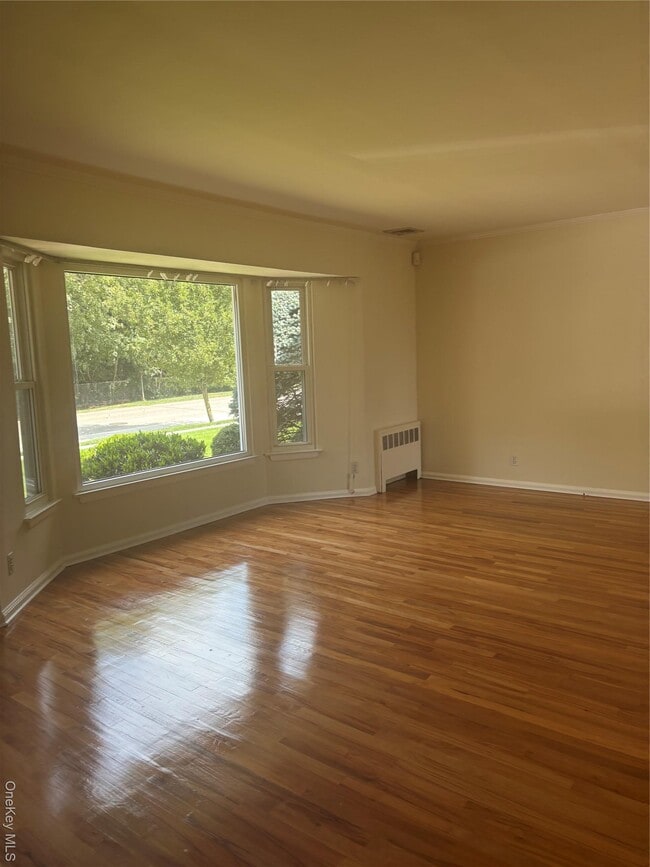 Building Photo - 144 Asbury Ave