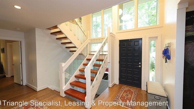 Building Photo - 4 br, 3.5 bath House - 1113 Kinsdale Drive