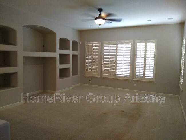 Building Photo - 17953 W Willow Dr