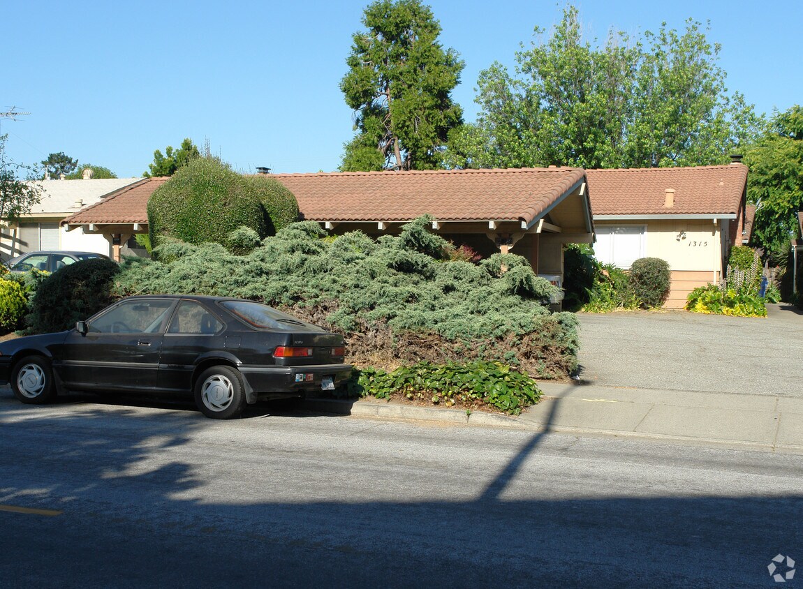 Primary Photo - 1315 Kingfisher Way