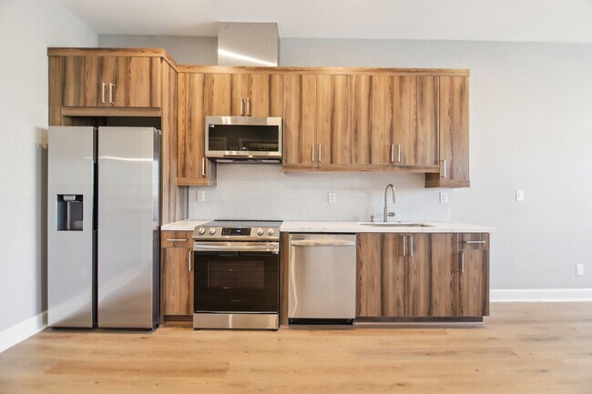 Building Photo - Cityscape Star