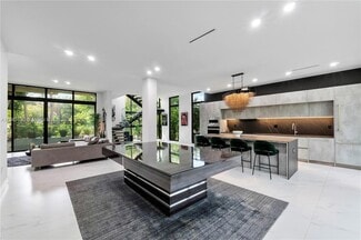 Building Photo - 4364 Alton Rd