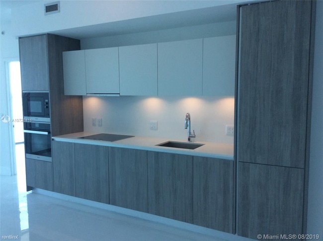 Building Photo - 2 br, 2 bath  - Biscayne Beach Condo