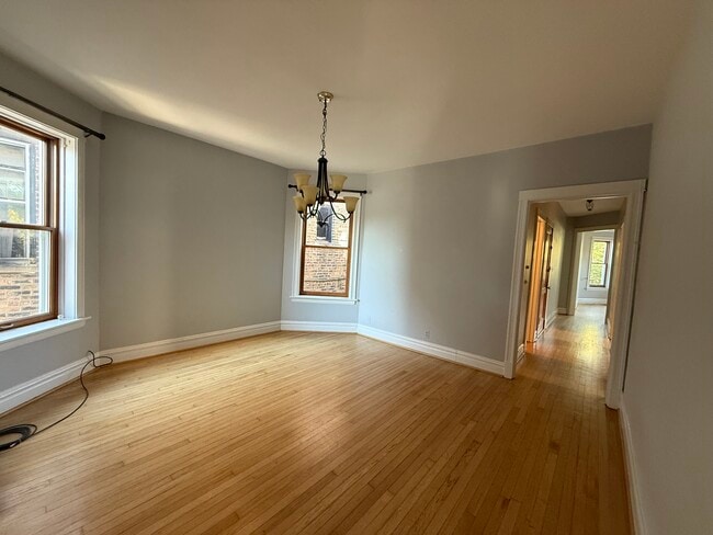 Dining Room - 1311 W Cornelia Ave