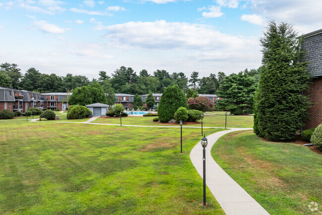 Alternate Building - Stoney Brook Village